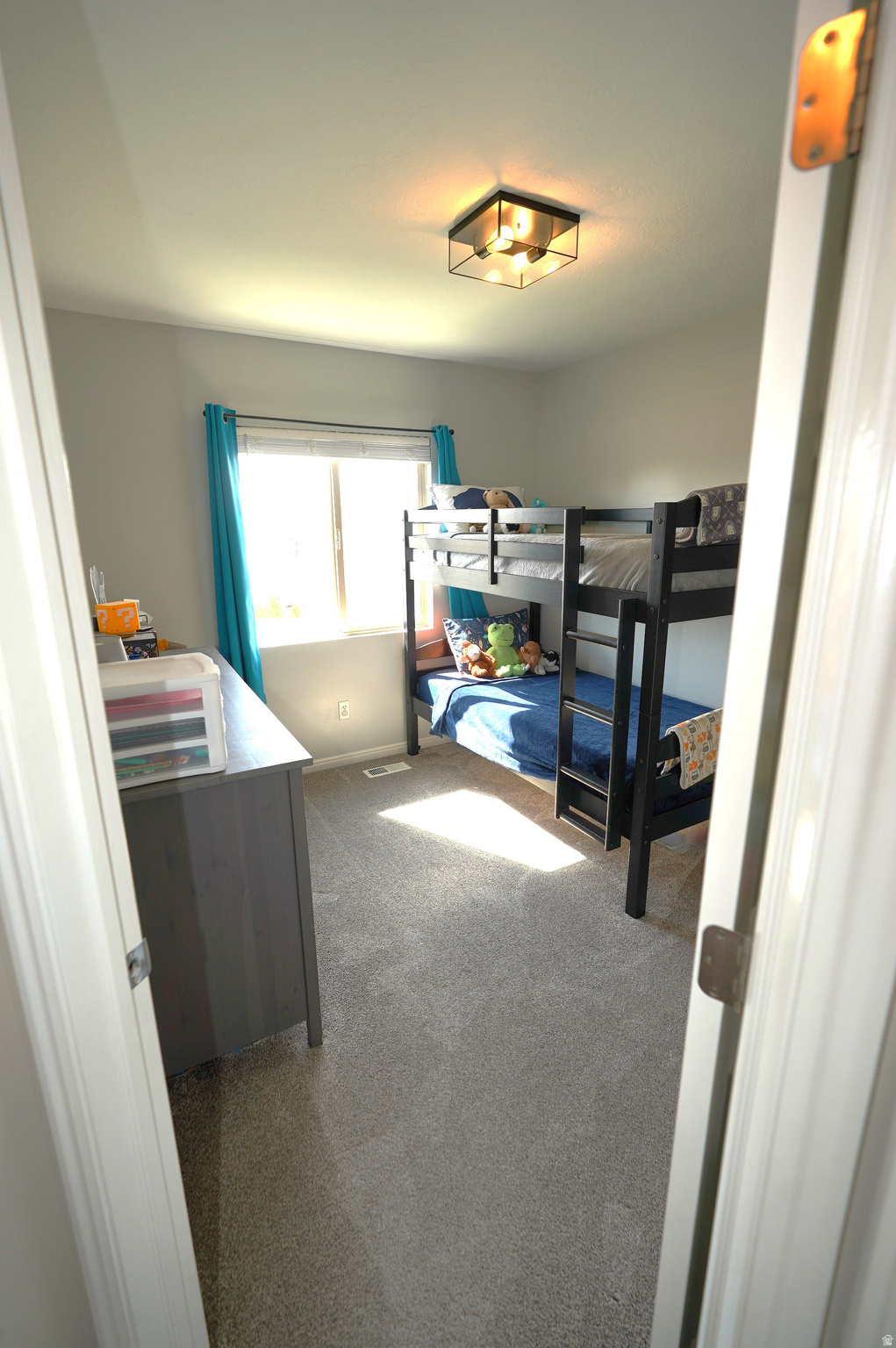 NEW TOWNE SQUARE - Residential