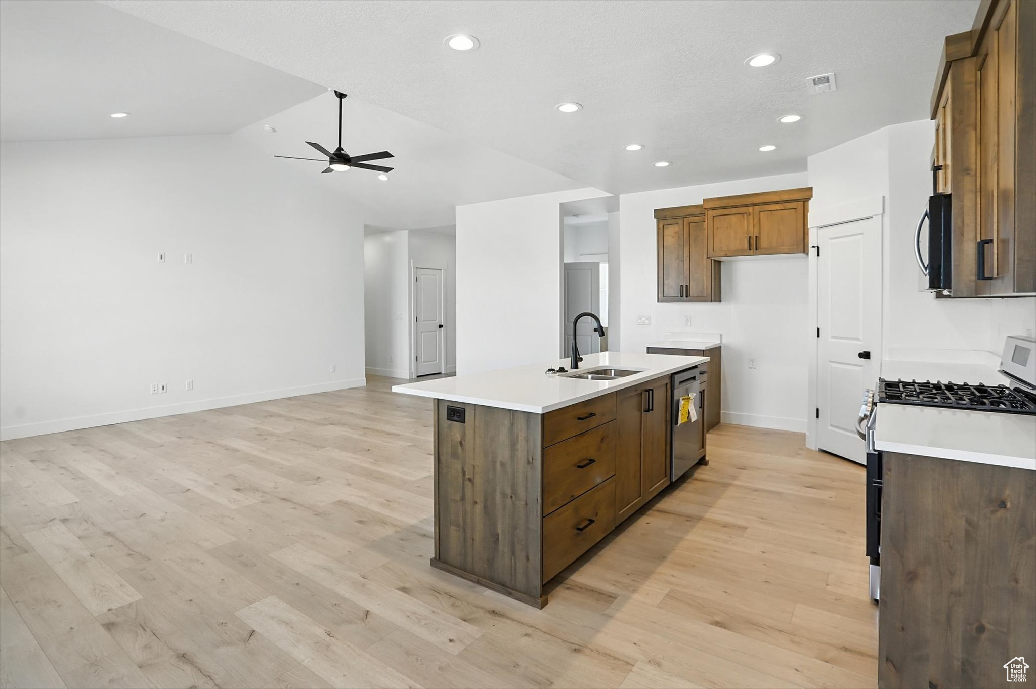 EASTSIDE - Residential