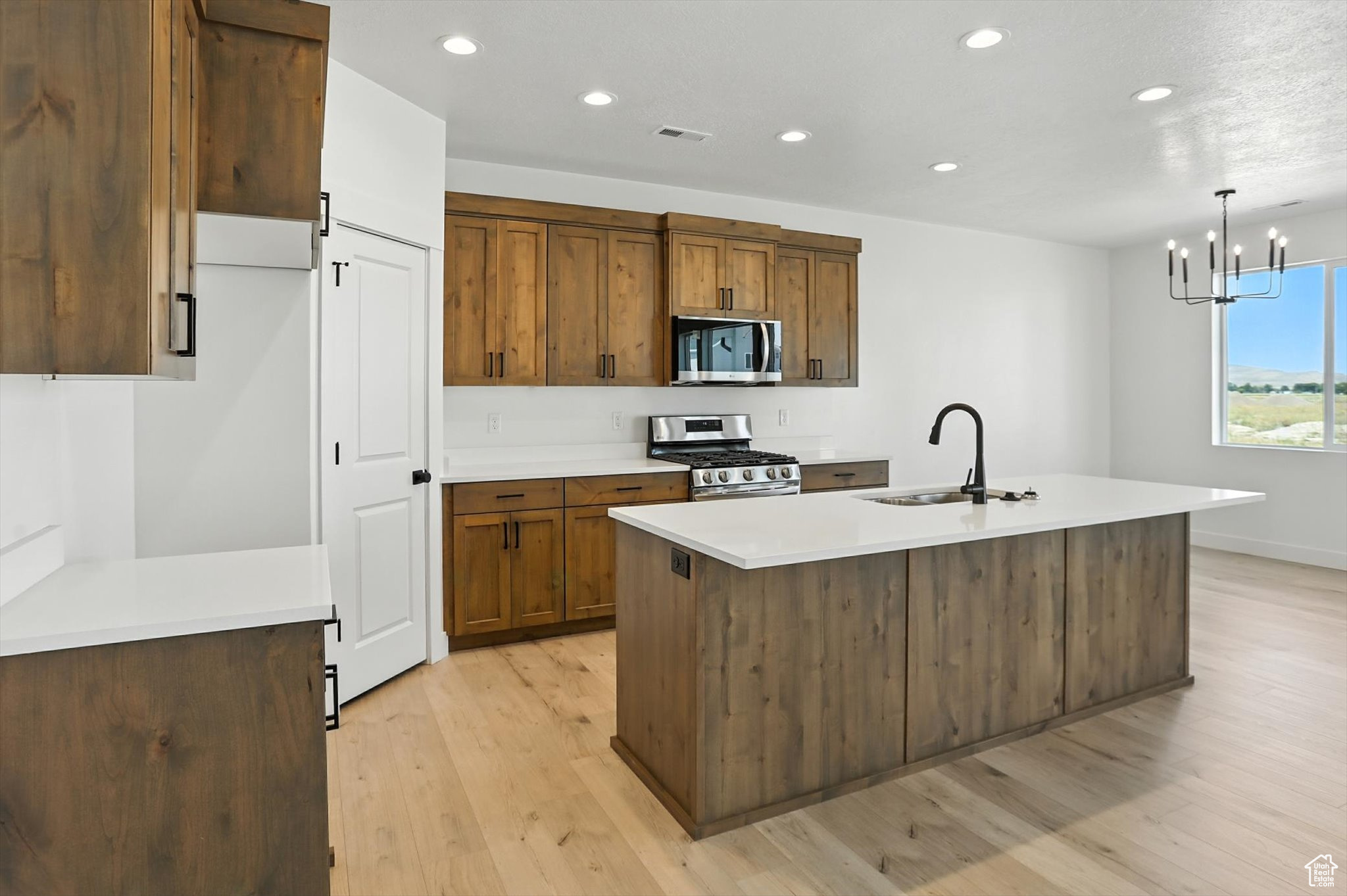 EASTSIDE - Residential