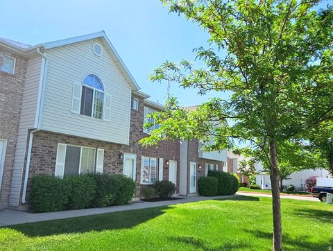Tiny photo for 404 W 1925 N, Harrisville, UT 84414 (MLS # 2154694)