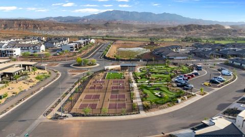 Tiny photo for 1503 S FINS RD #4118, Washington, UT 84780 (MLS # 2120732)