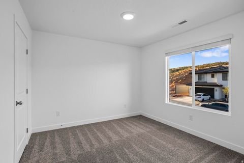Tiny photo for 1503 S FINS RD #4118, Washington, UT 84780 (MLS # 2120732)