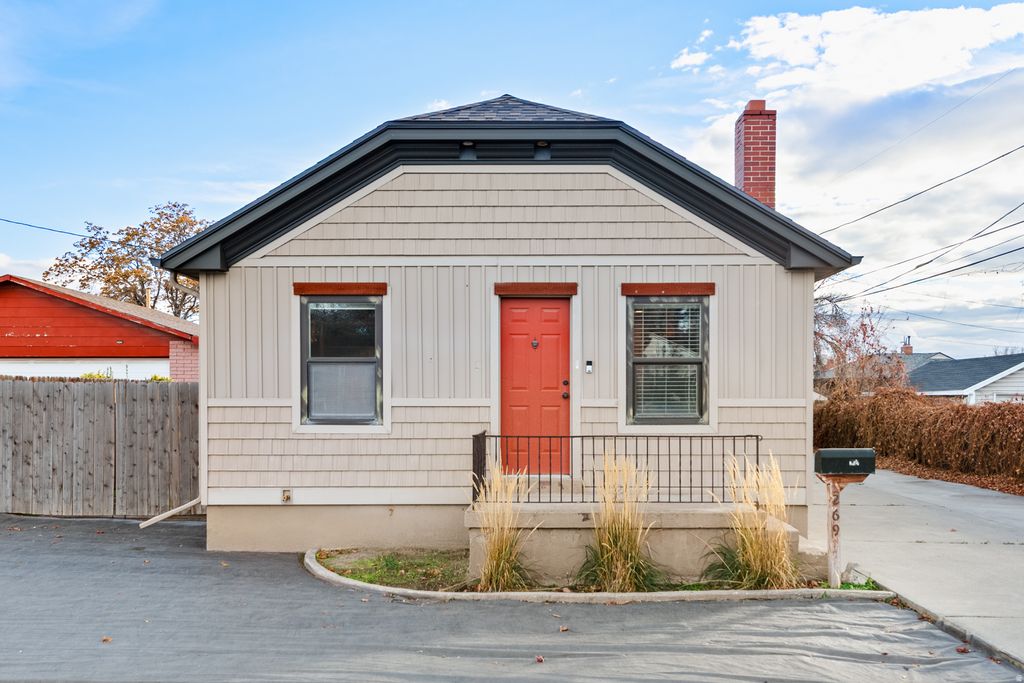 Photo of 269 W WASATCH ST, Midvale, UT 84047 (MLS # 2123596)