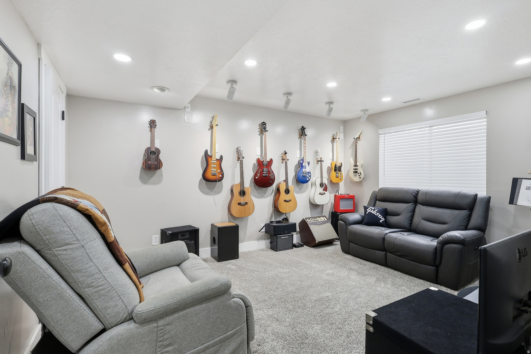 WAYNE JEWKS - Residential