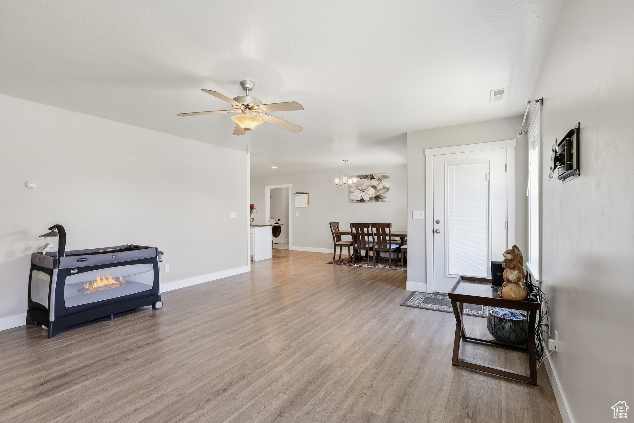 GREEN CANYON SQUARE - Residential