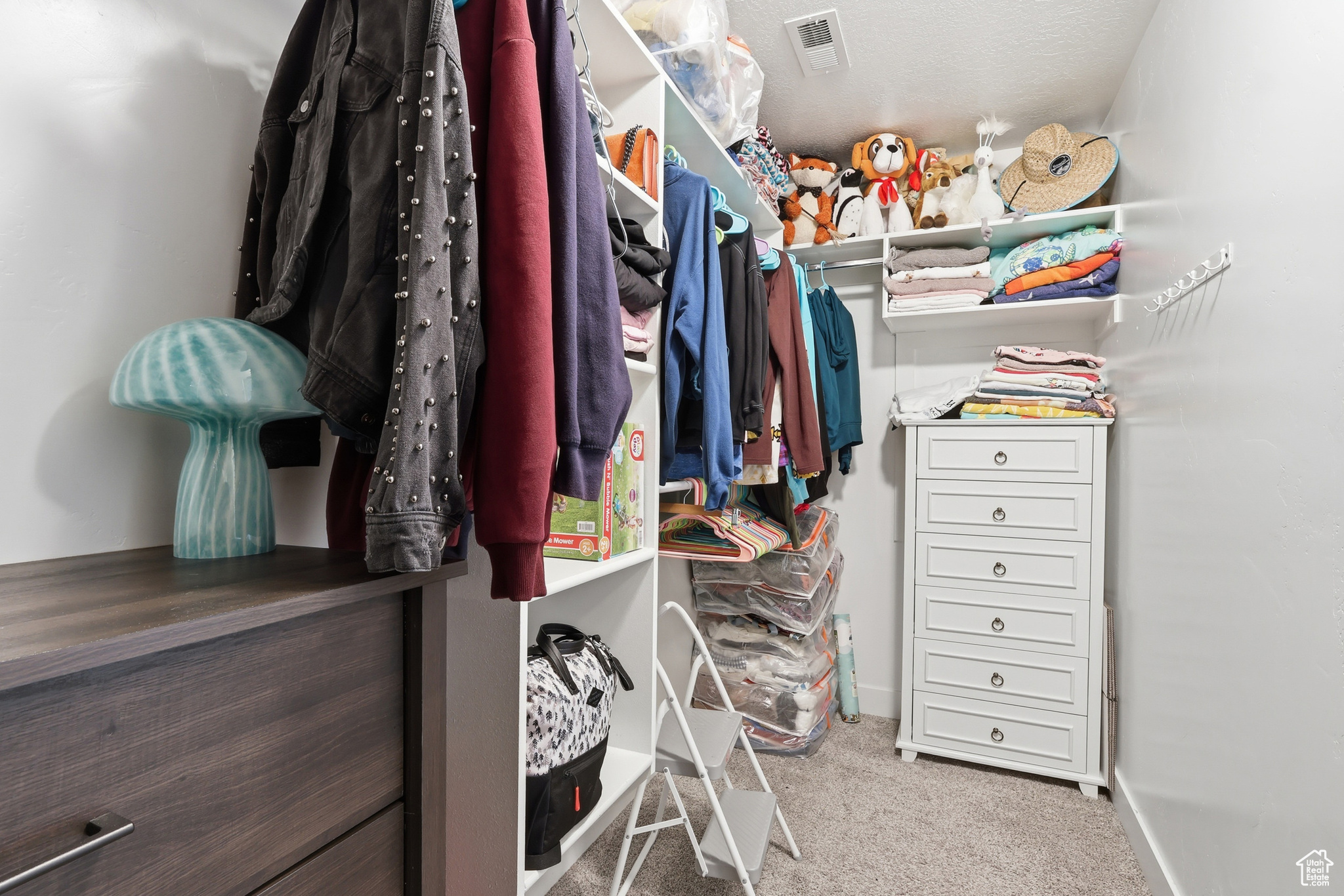 GREEN CANYON SQUARE - Residential