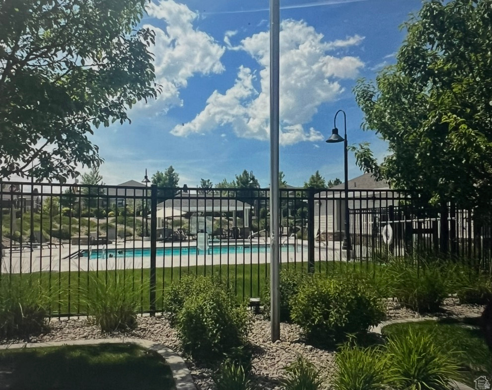 HARVEST VILLAS - Residential