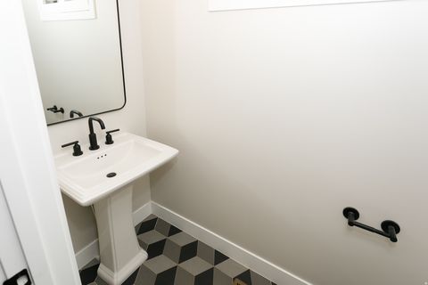 Tiny photo for 1226 N OXBORROW DR, Lehi, UT 84043 (MLS # 2134063)