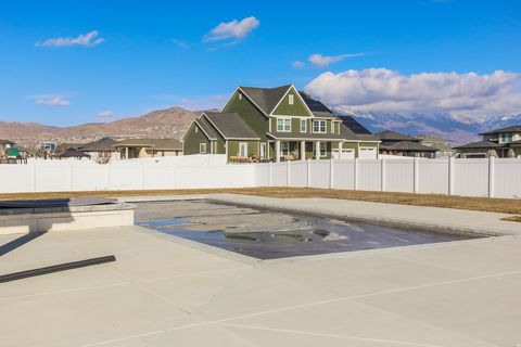 Tiny photo for 1226 N OXBORROW DR, Lehi, UT 84043 (MLS # 2134063)
