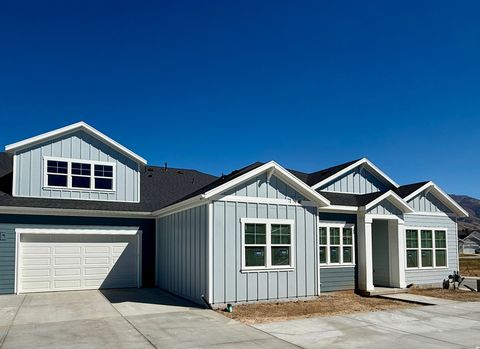 Photo of 567 N LEGEND WAY #A/468, Mapleton, UT 84664 (MLS # 2136491)