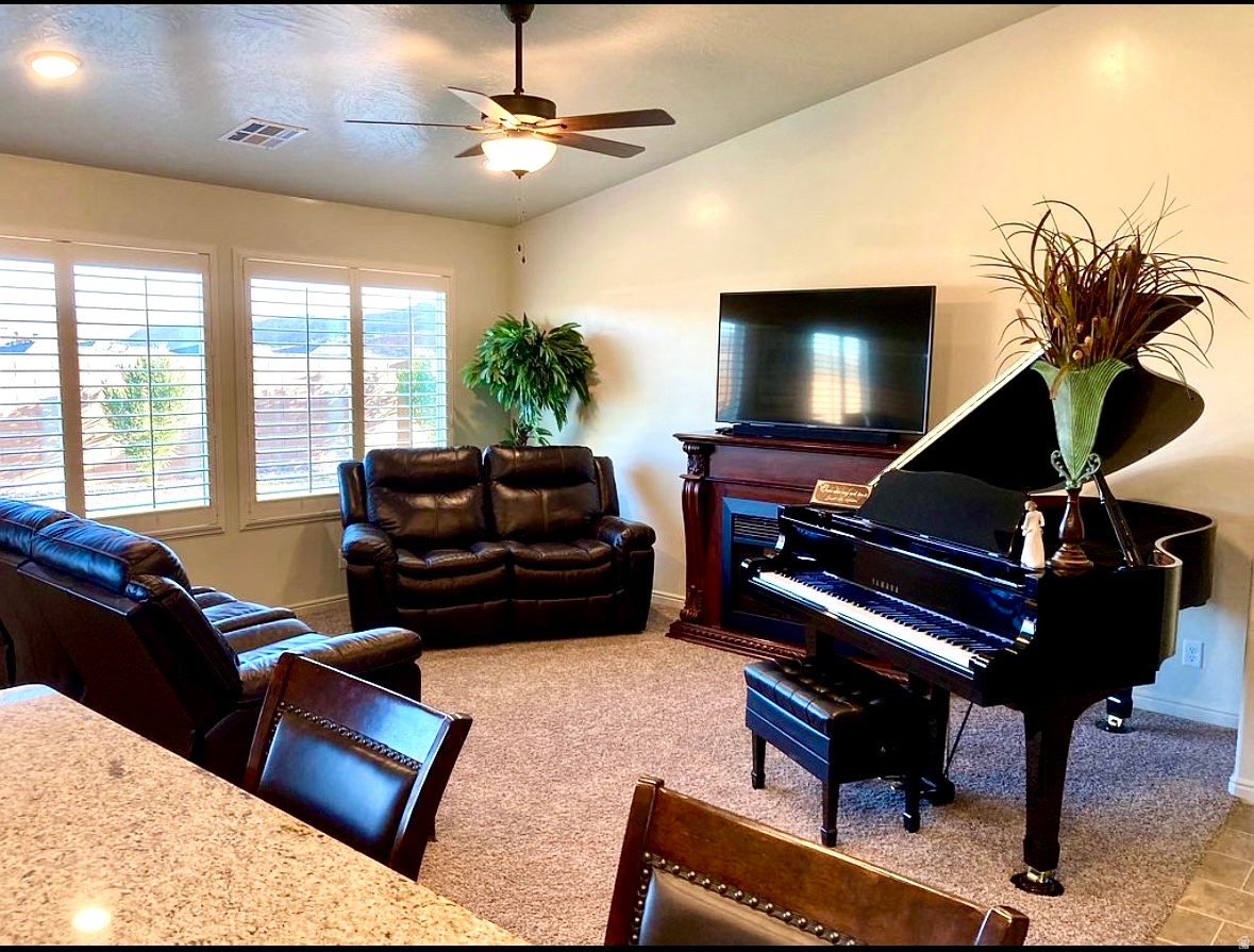 ELMWOOD ESTATES PH 7 - Residential