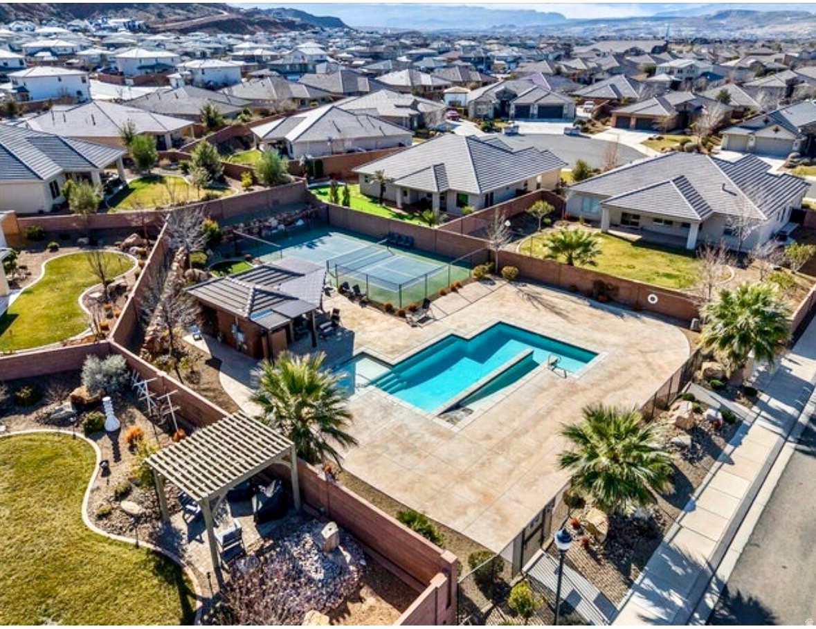 ELMWOOD ESTATES PH 7 - Residential