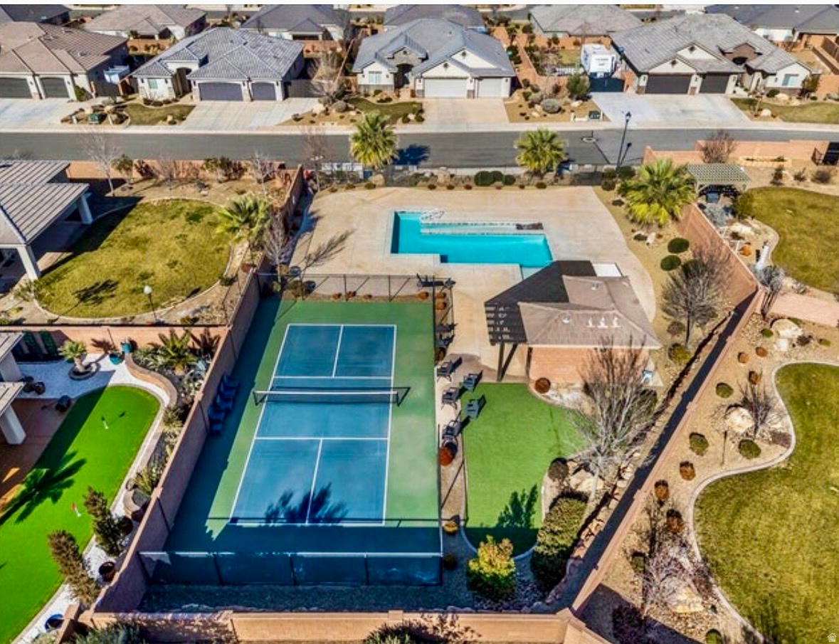 ELMWOOD ESTATES PH 7 - Residential