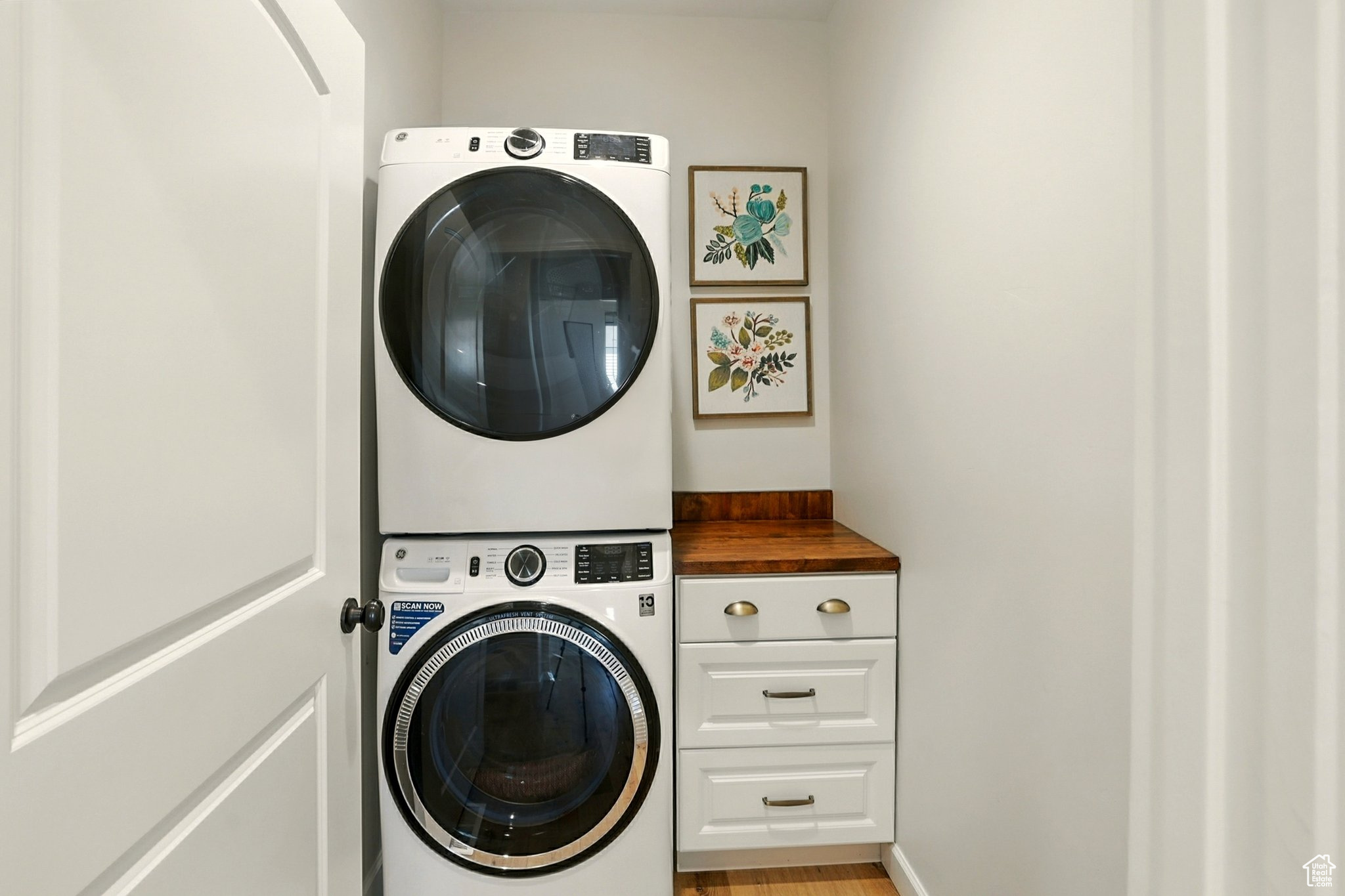 Garland, Utah 84312, United States, 3 Bedrooms Bedrooms, ,2 BathroomsBathrooms,Residential,Pending,206015