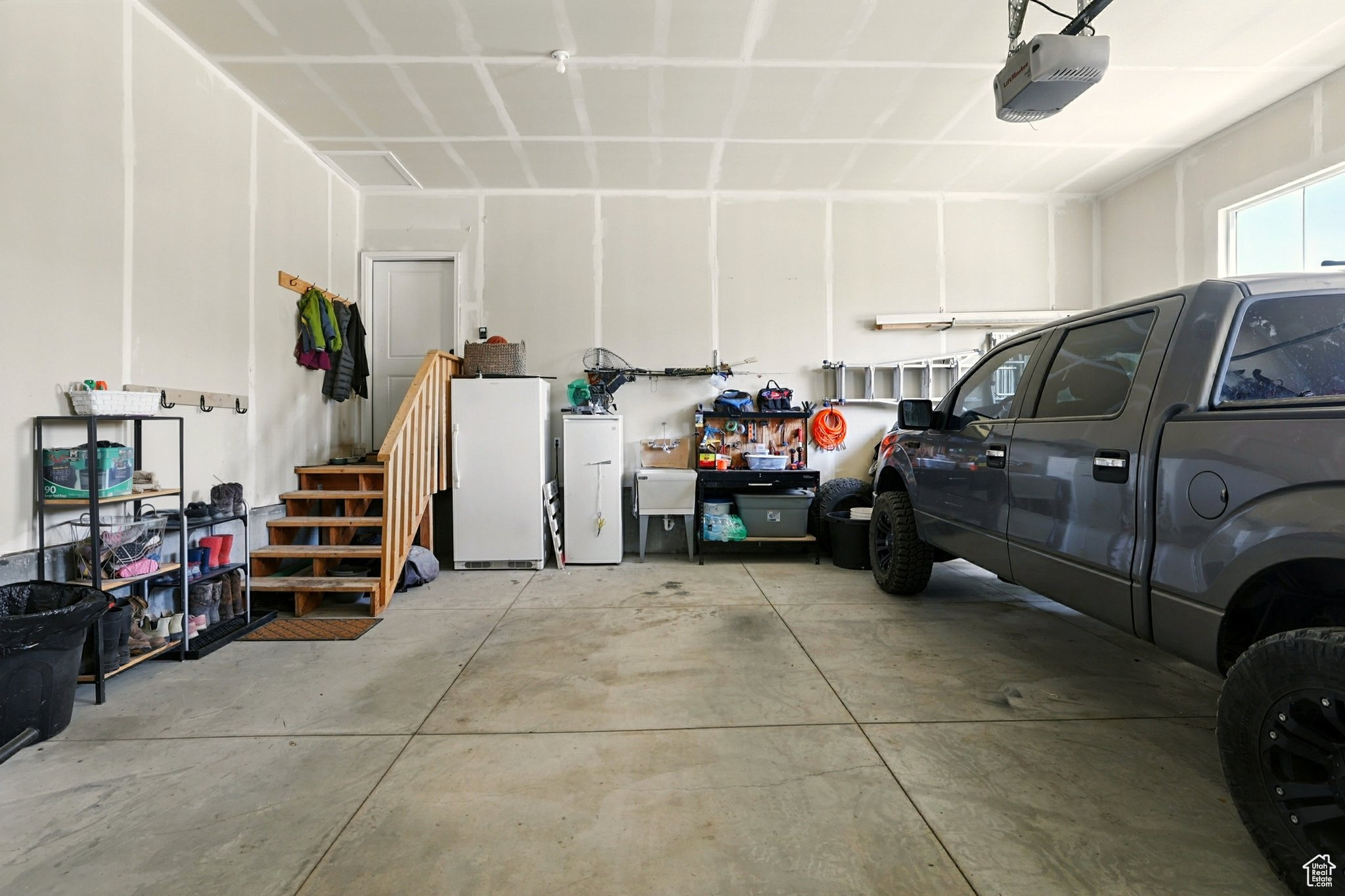 Garland, Utah 84312, United States, 3 Bedrooms Bedrooms, ,2 BathroomsBathrooms,Residential,Pending,206015