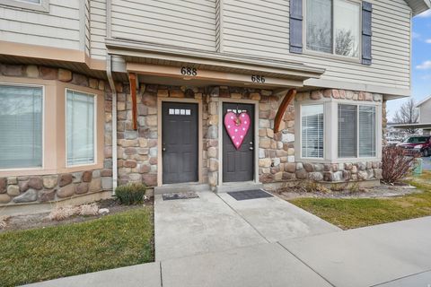Tiny photo for 686 N BLACK HORSE LOOP E, Spanish Fork, UT 84660 (MLS # 2132705)