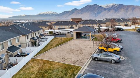 Tiny photo for 686 N BLACK HORSE LOOP E, Spanish Fork, UT 84660 (MLS # 2132705)