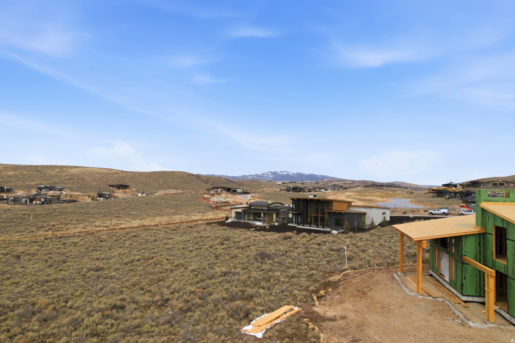 HAWKS PASS - Residential