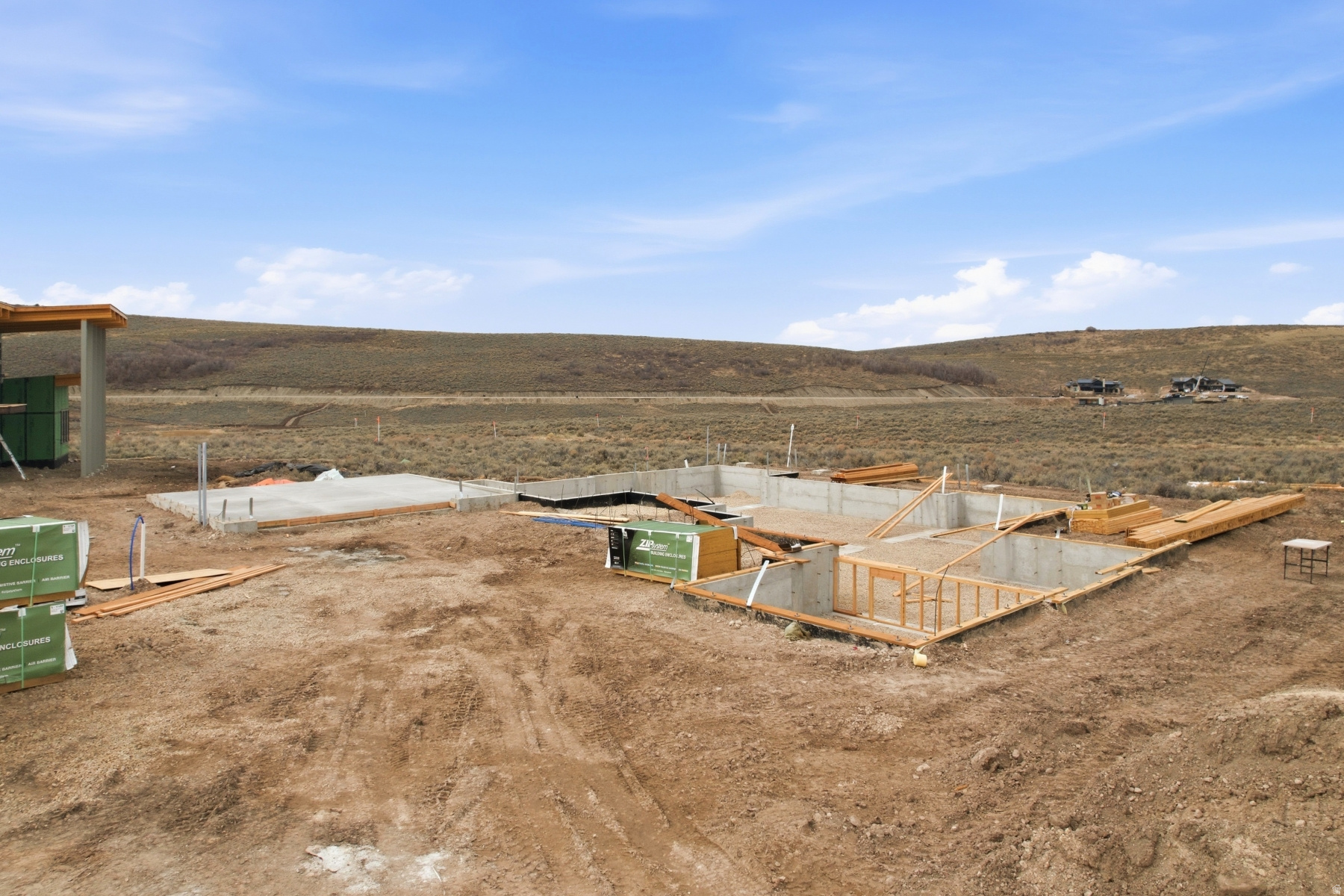 HAWKS PASS - Residential