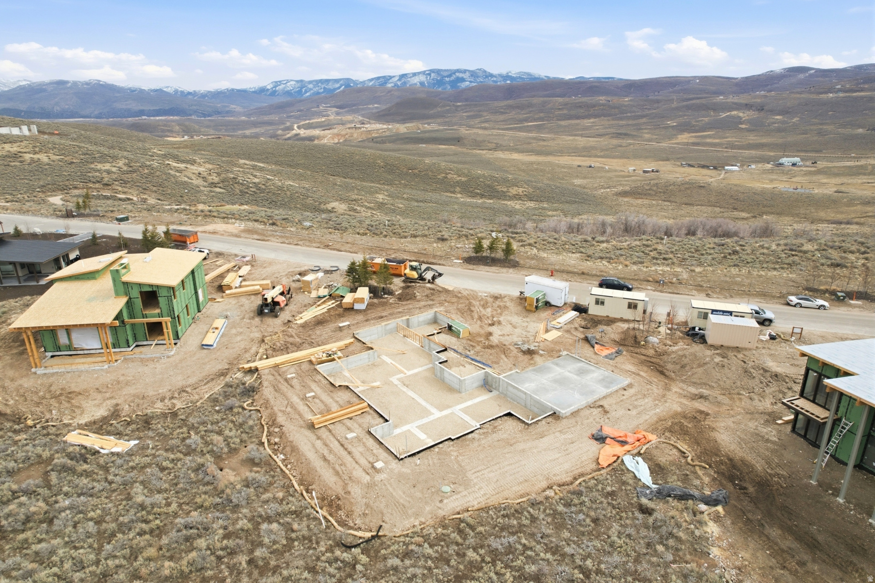 HAWKS PASS - Residential