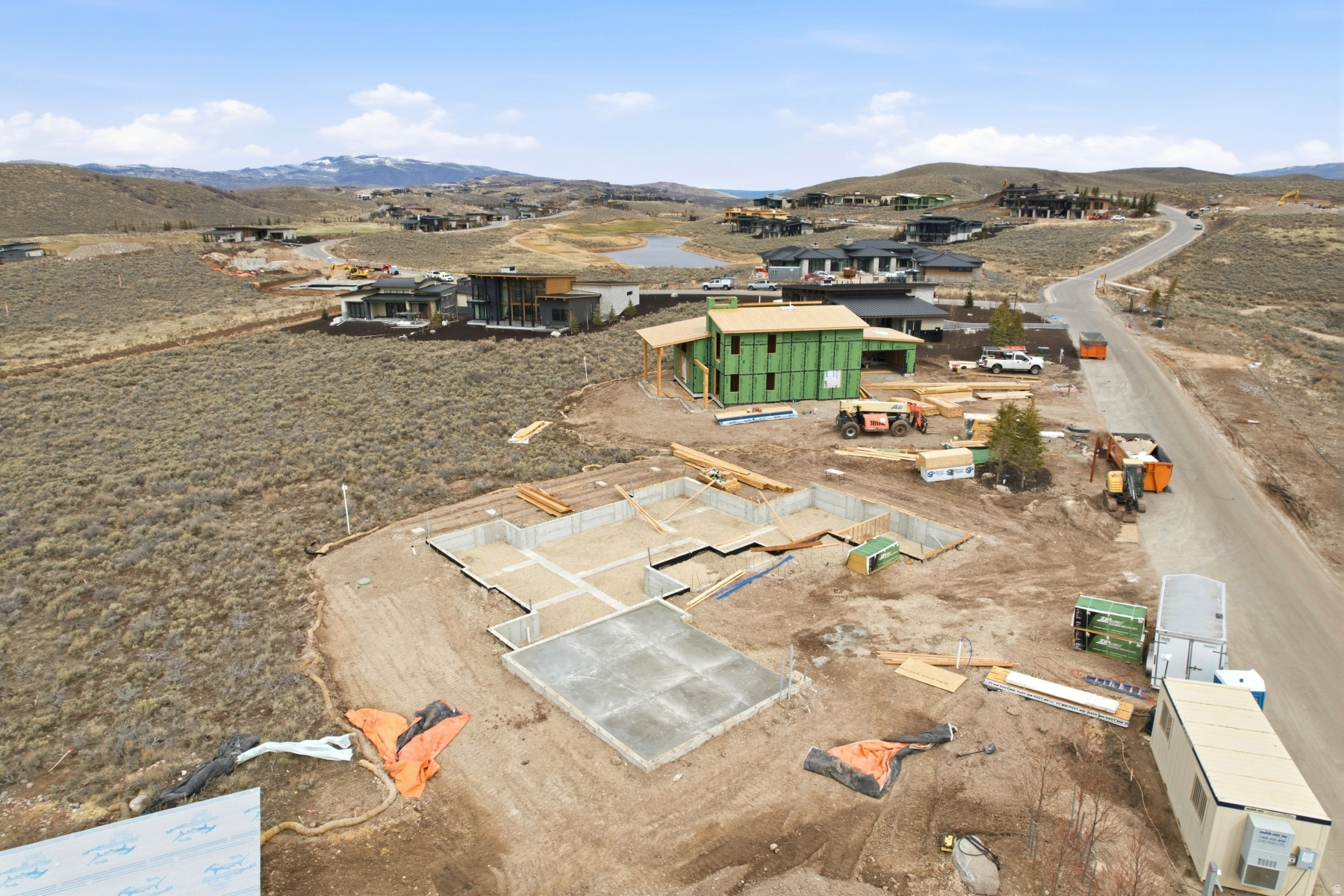 HAWKS PASS - Residential