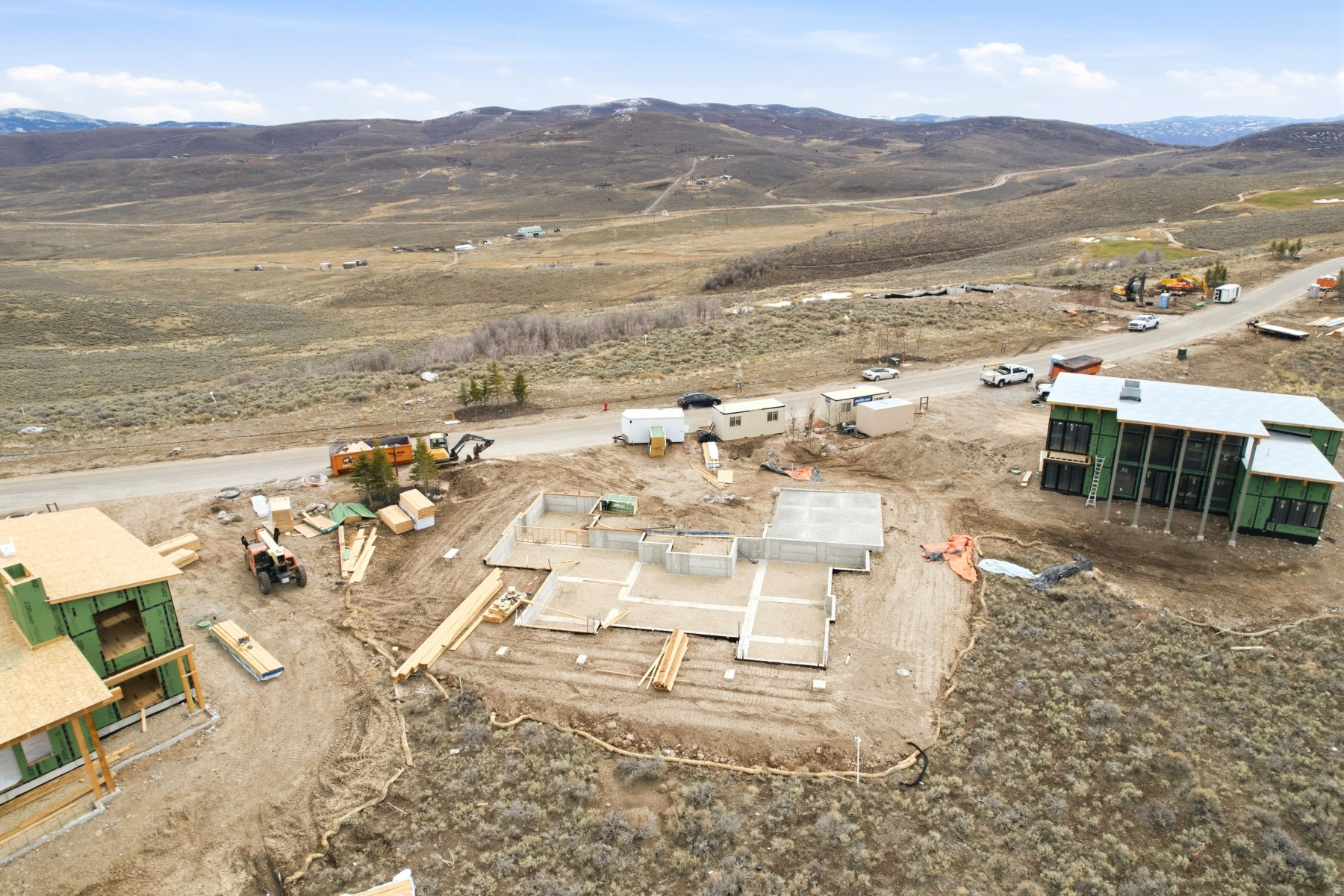 HAWKS PASS - Residential