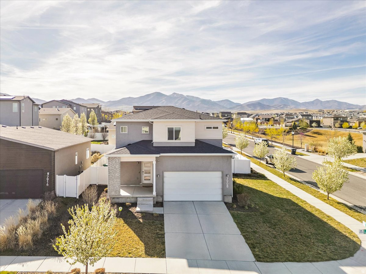 ENGLEFIELD HEIGHTS - Residential