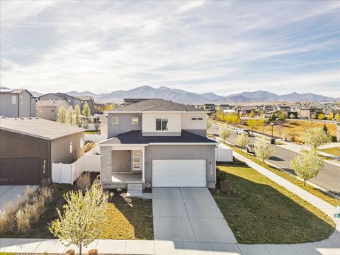 Photo of 7908 S LAKE POWELL RD W, West Jordan, UT 84081 (MLS # 2146533)