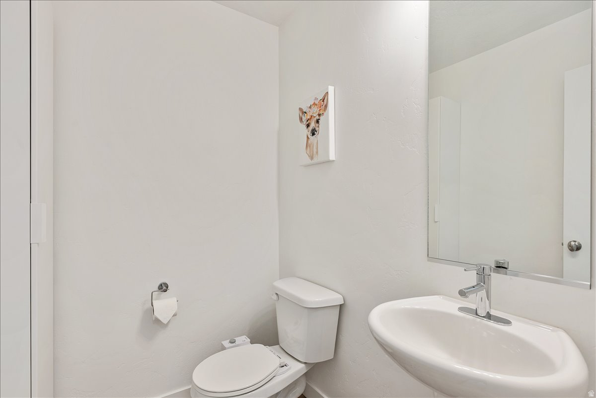 ENGLEFIELD HEIGHTS - Residential