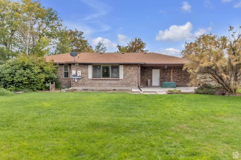 Tiny photo for 2460 W RUSTIC ROADS DR S, South Jordan, UT 84095 (MLS # 2117803)