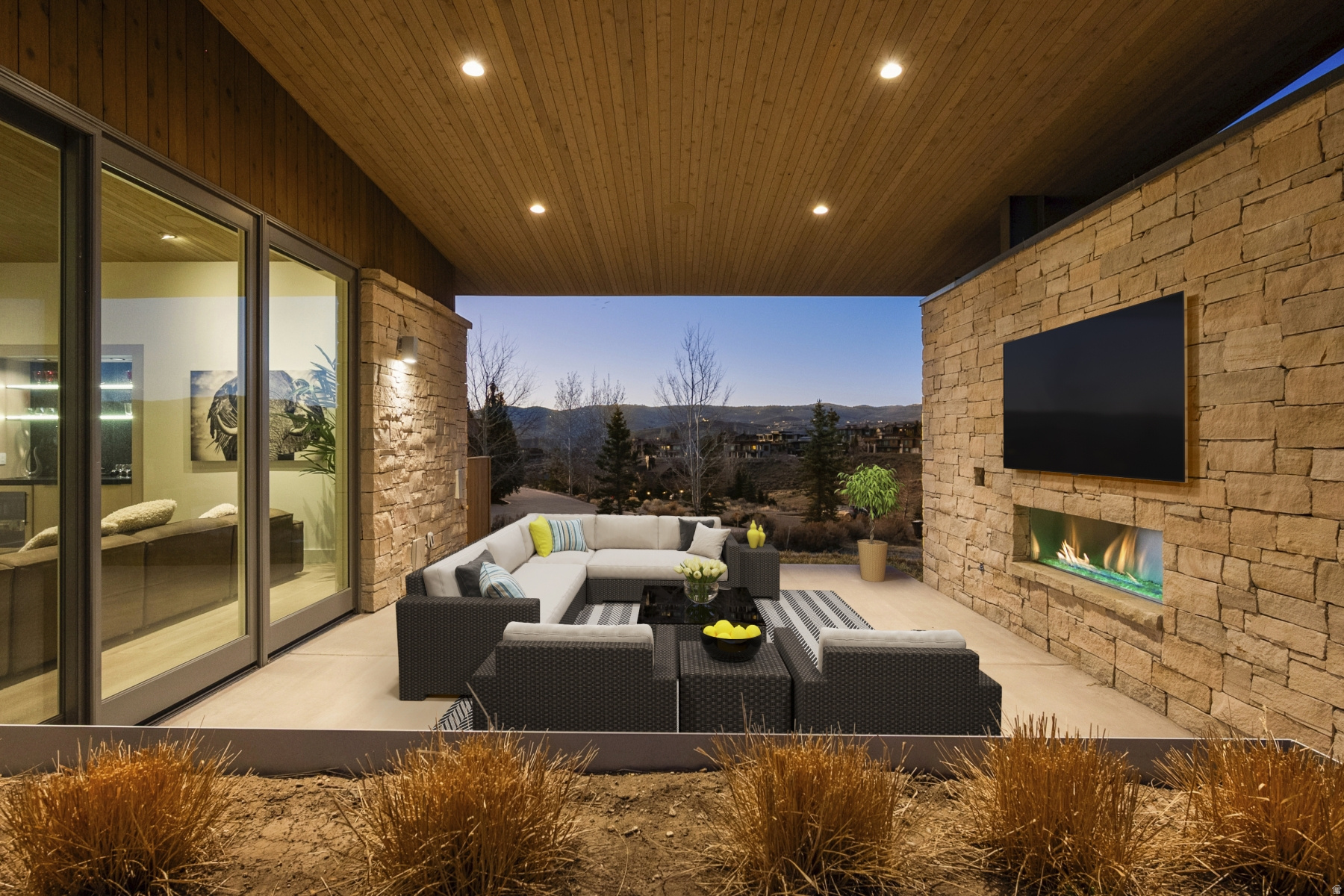 BISON BLUFFS SUBDIVISION - Residential