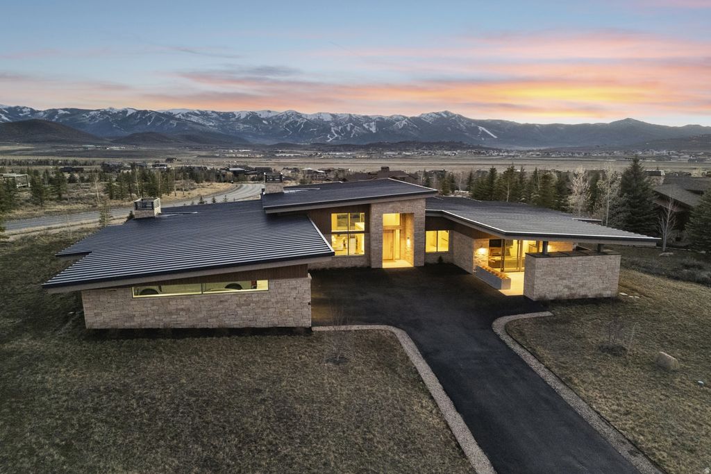 Photo of 2636 SADDLEHORN DR, Park City, UT 84098 (MLS # 2145519)