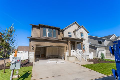 Photo of 4638 W CILLIAN LN #2403, Herriman, UT 84096 (MLS # 2104600)
