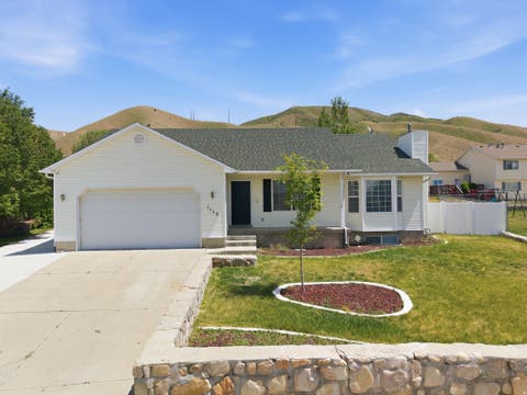 Homes For Sale - 1115 S 810<br/> Tooele, UT 84074