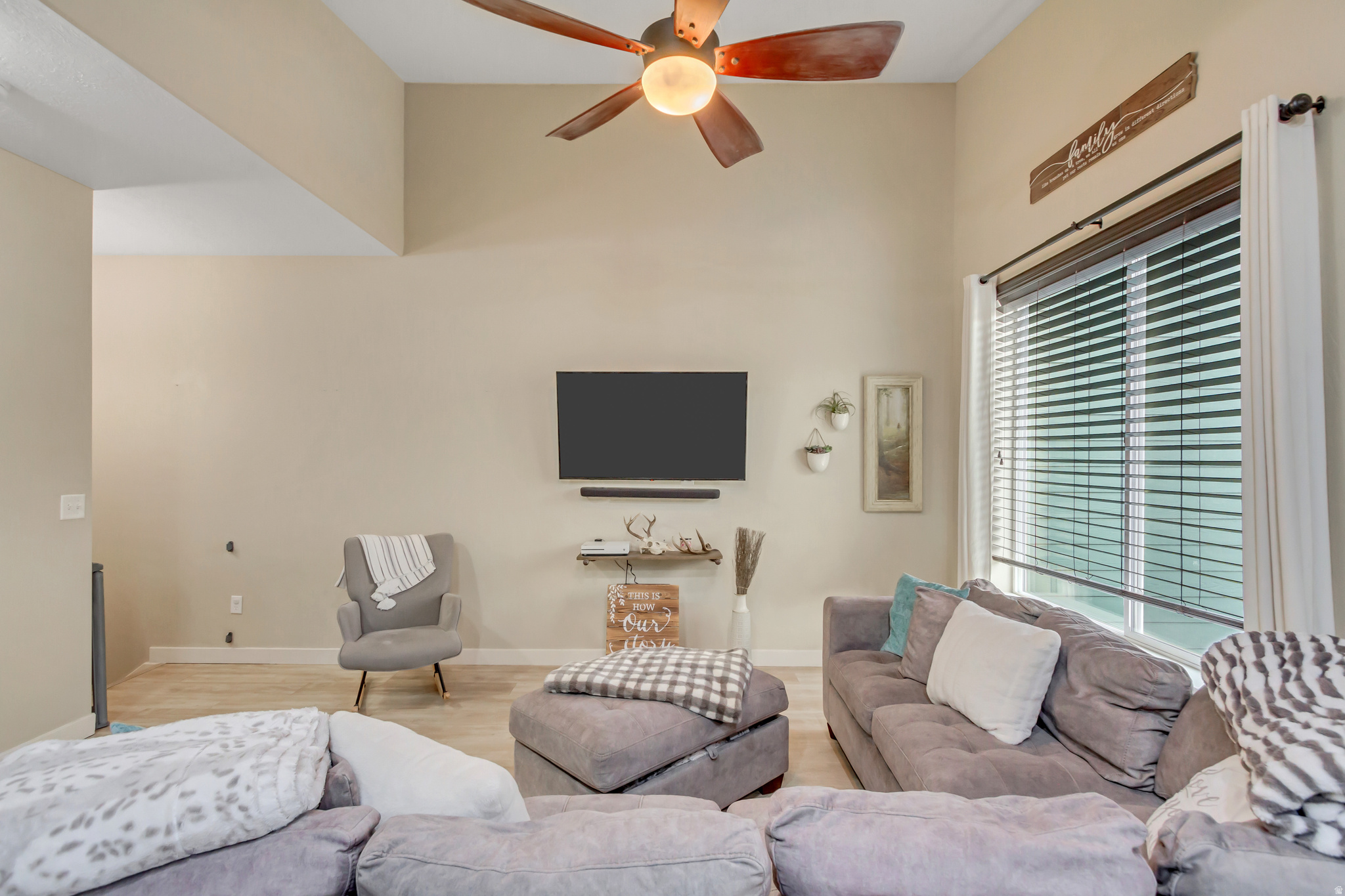 SUMMERLANE - Residential