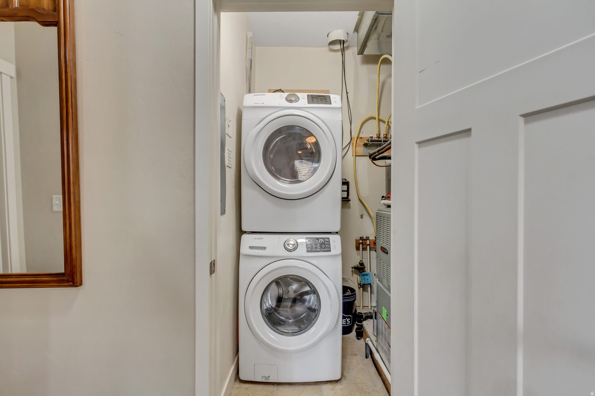 SUMMERLANE - Residential