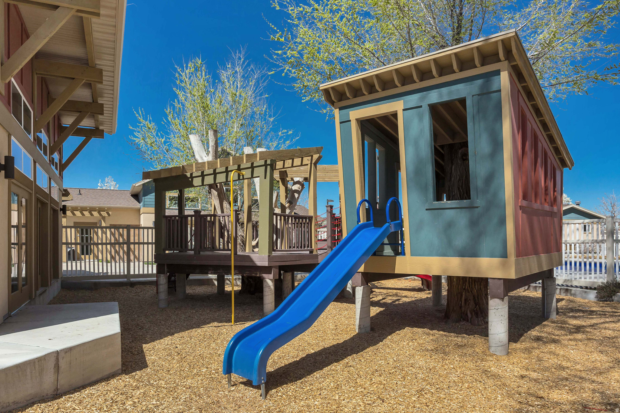 SUMMERLANE - Residential