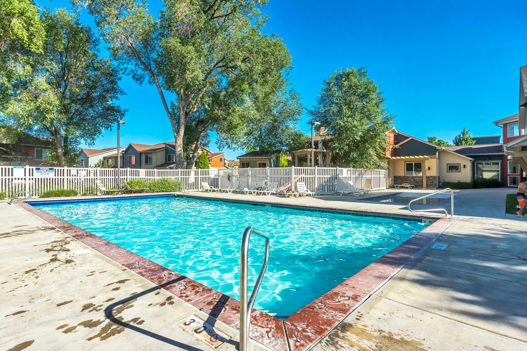 Photo of 11287 S WINTER BLUFF LN, South Jordan, UT 84095 (MLS # 2141425)