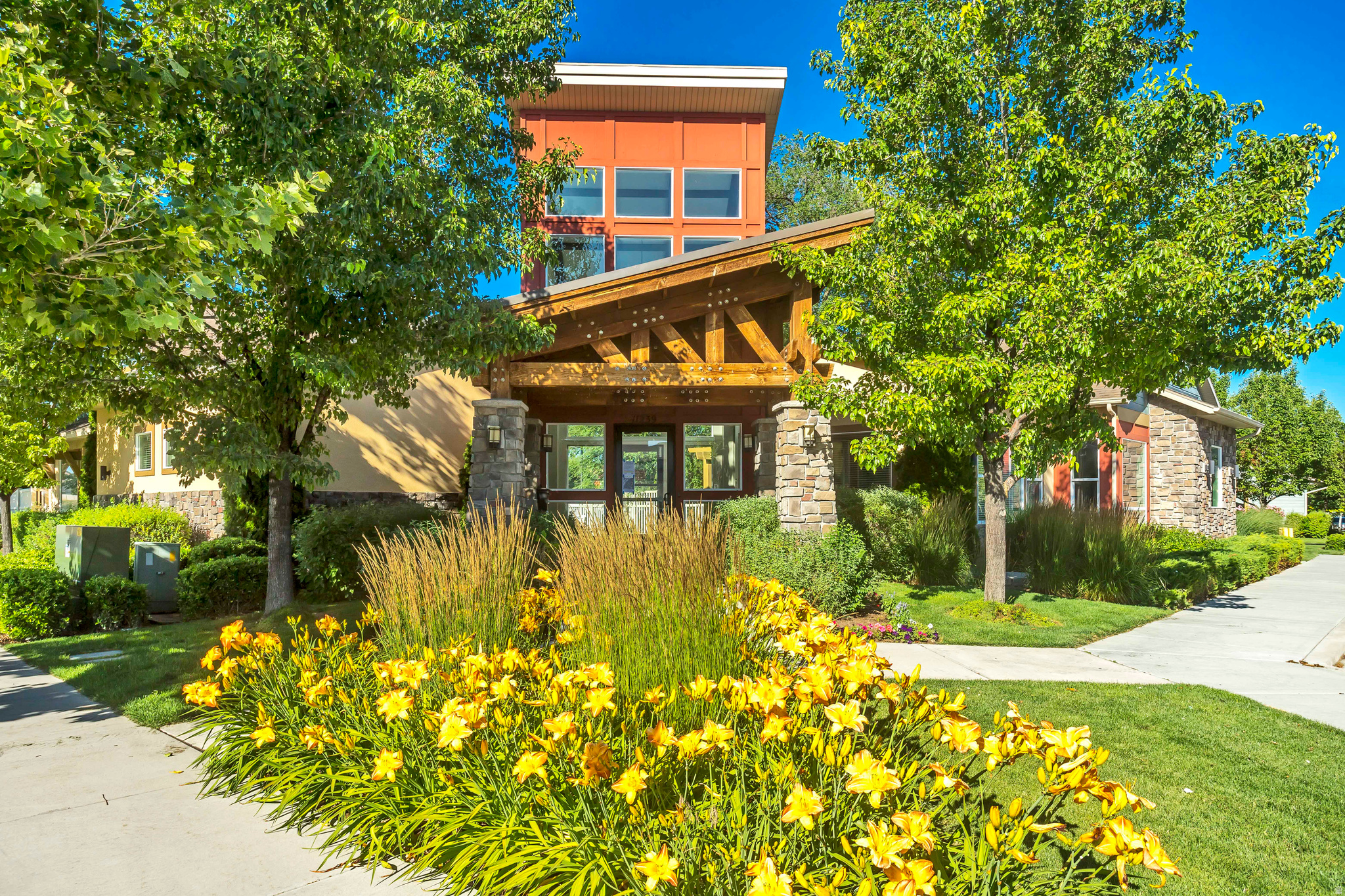 SUMMERLANE - Residential