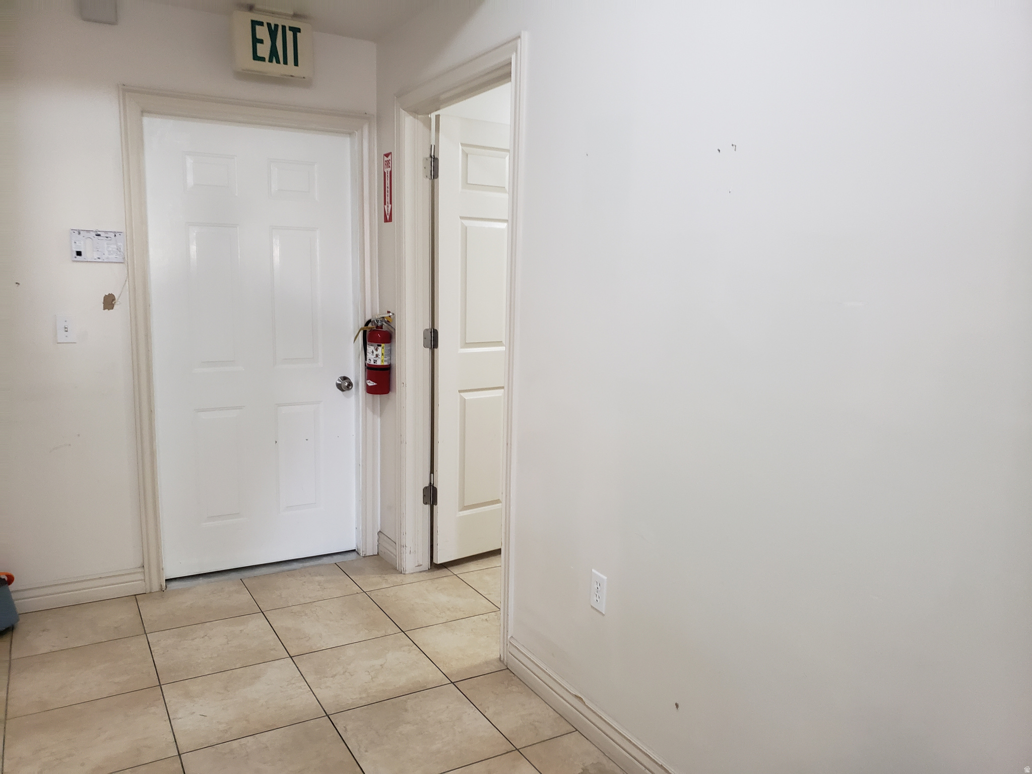 FOXRUN - Commercial Sale