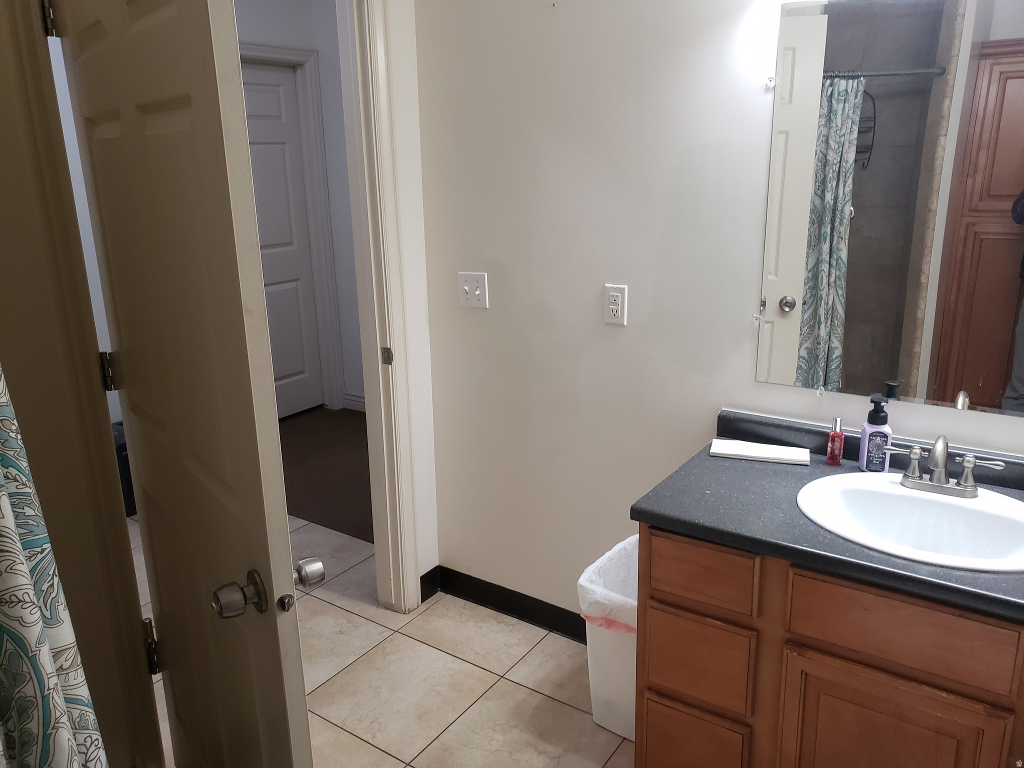 FOXRUN - Commercial Sale