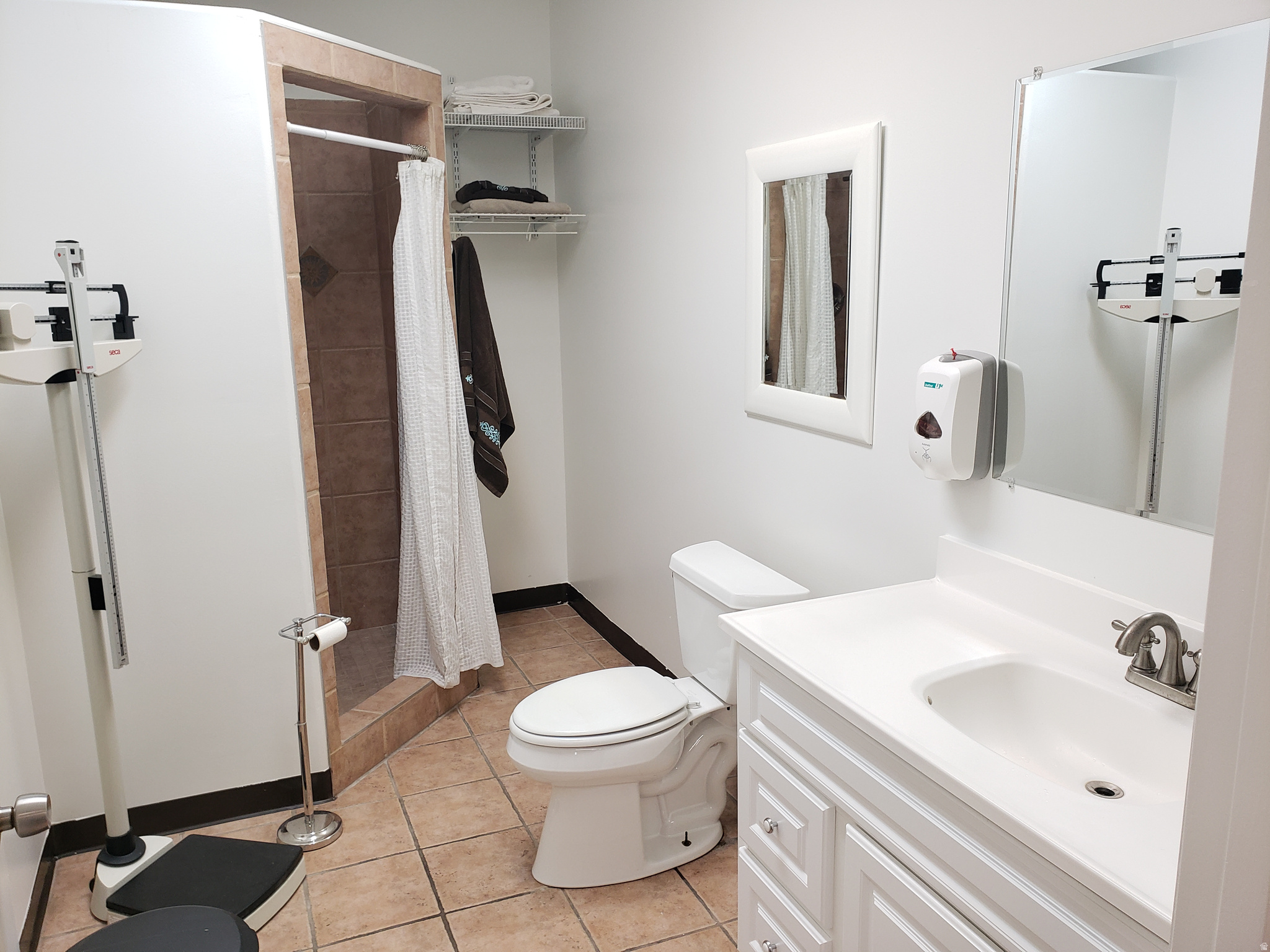 FOXRUN - Commercial Sale