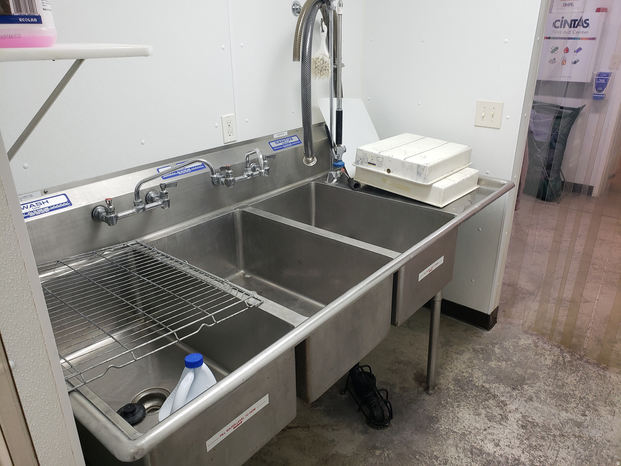 FOXRUN - Commercial Sale