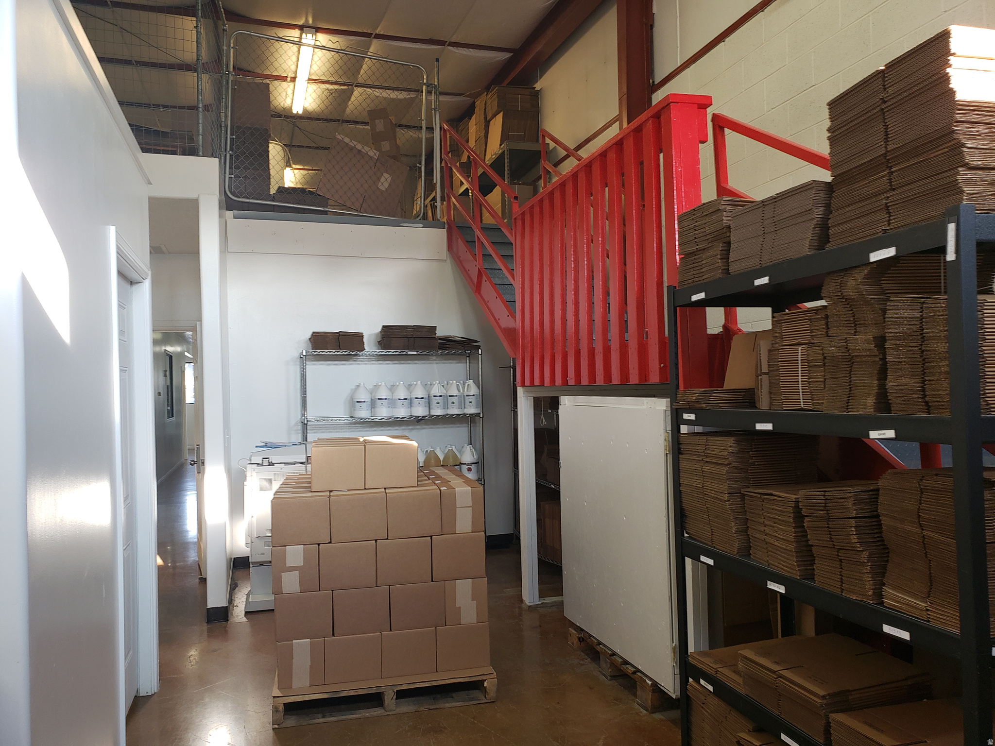 FOXRUN - Commercial Sale