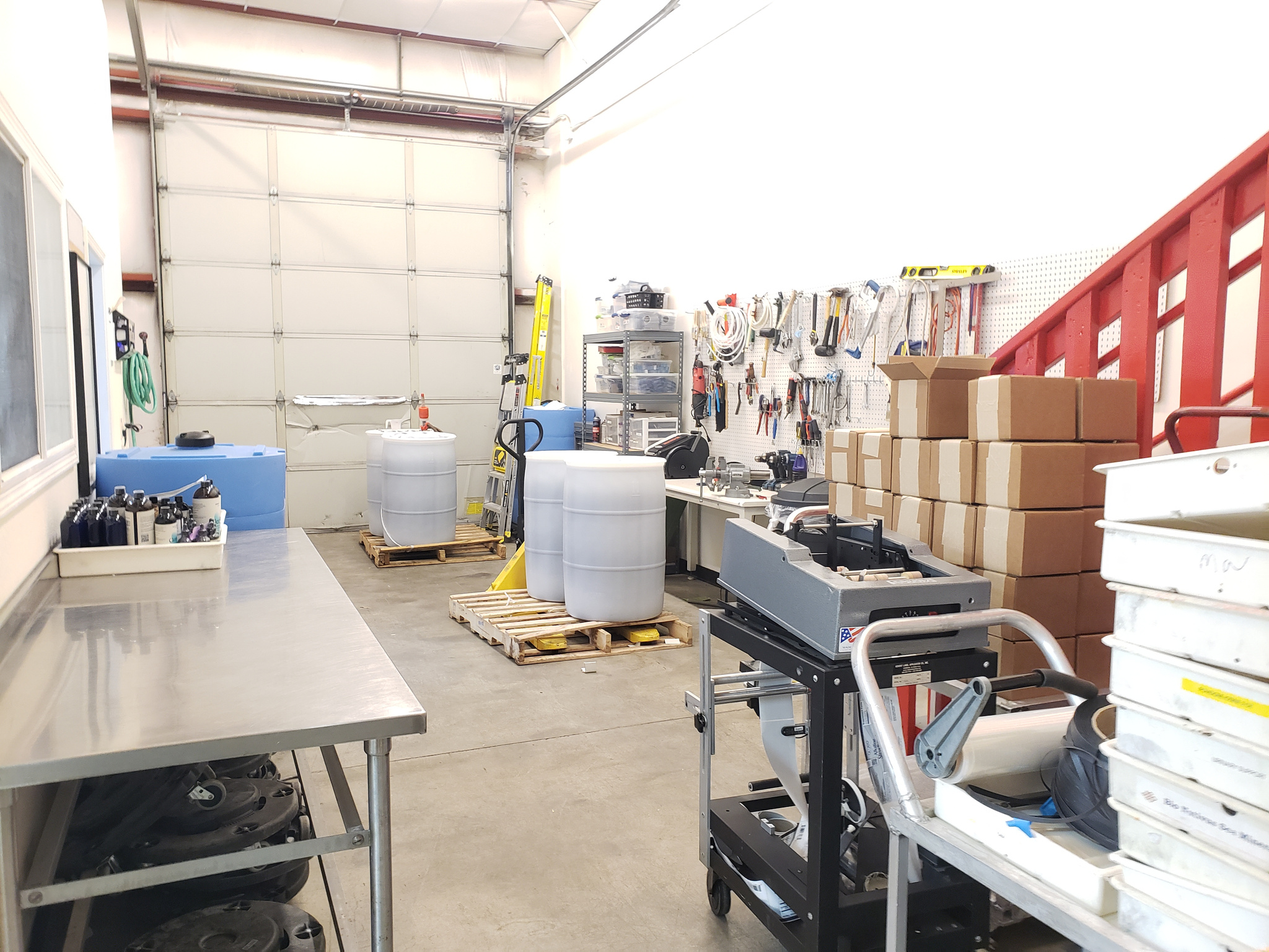 FOXRUN - Commercial Sale