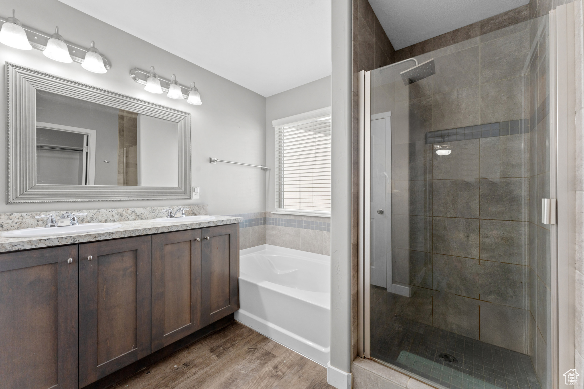 YOSEMITE PARK - Residential