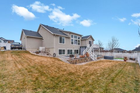 Tiny photo for 758 N PINNACLE LN W, Saratoga Springs, UT 84045 (MLS # 2139170)