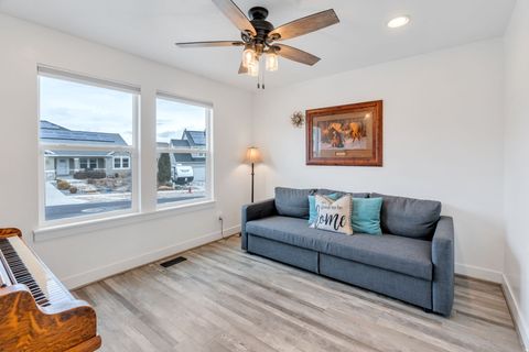 Tiny photo for 758 N PINNACLE LN W, Saratoga Springs, UT 84045 (MLS # 2139170)