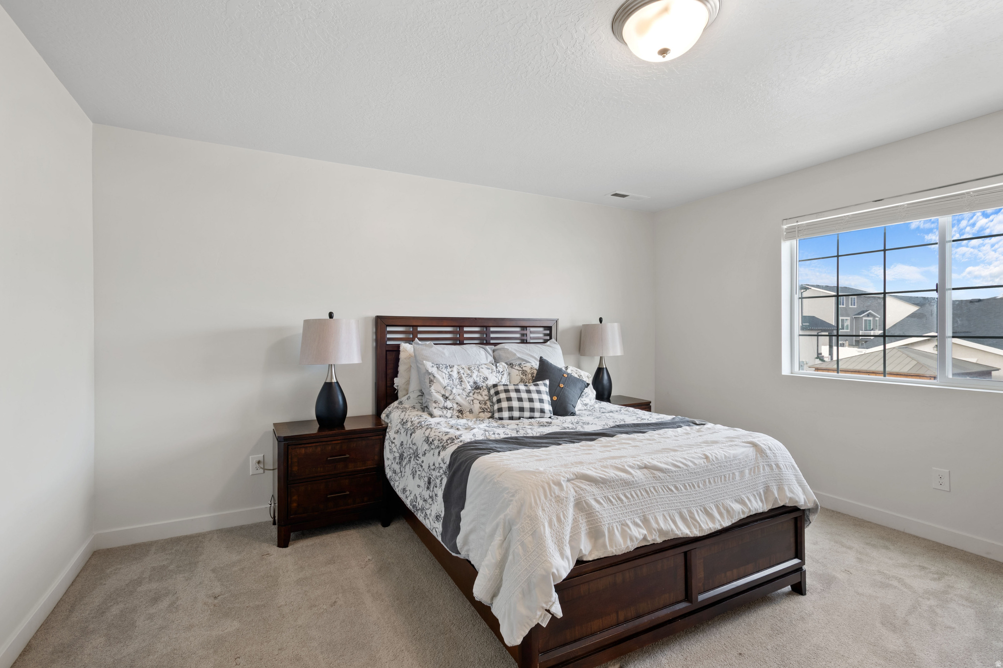 OVERLAND - Residential