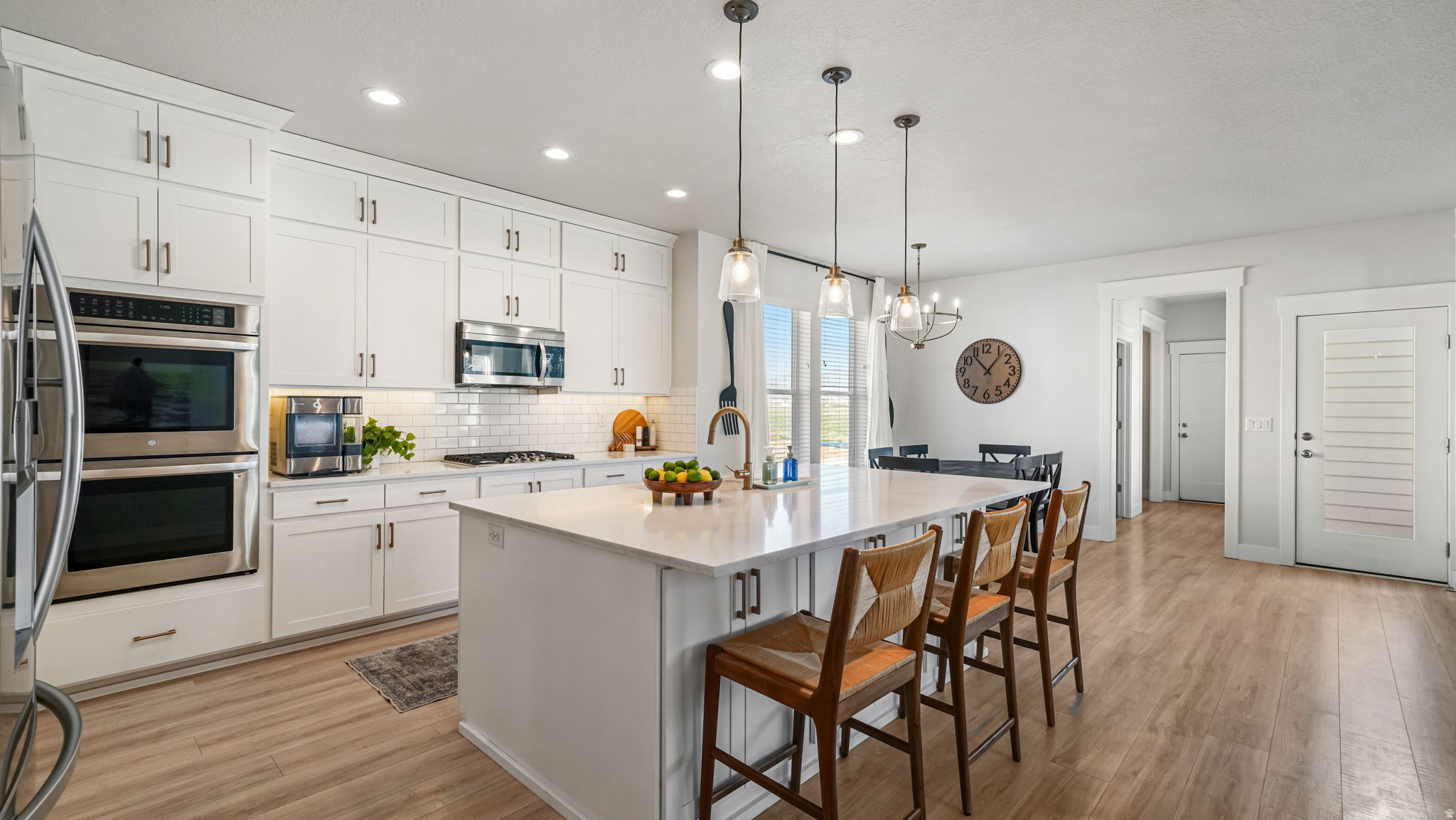 BEACON POINTE - Residential